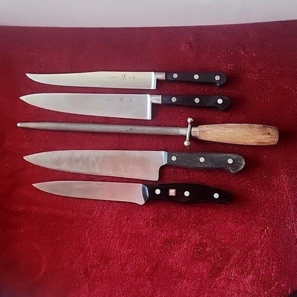 Set of 5 Zwilling J.A Henckels Kitchen Knives.